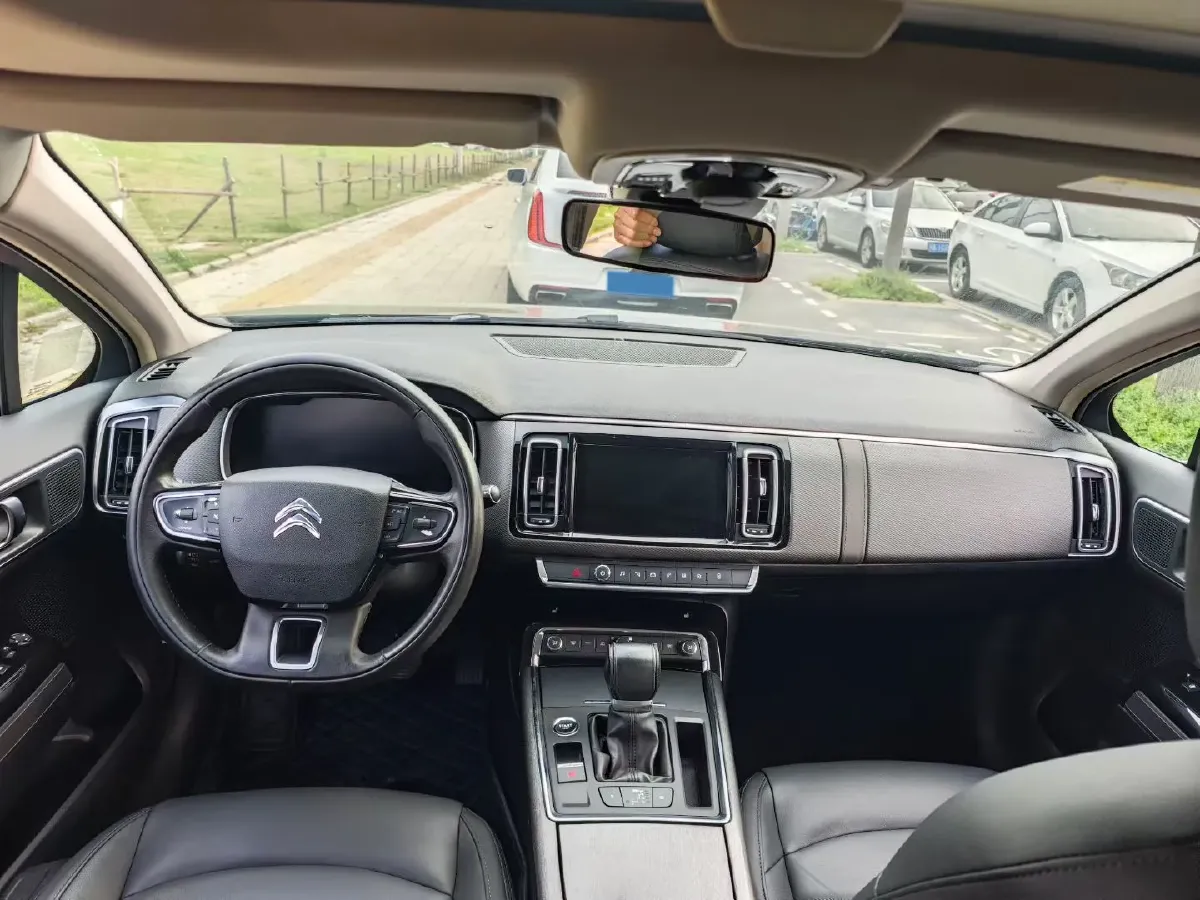 2018 Citroen C6 1.8T 204HP L4 6AT,autocango,china used car exporter,china ev exporter,chinese used car exporter,chinese used ev exporter