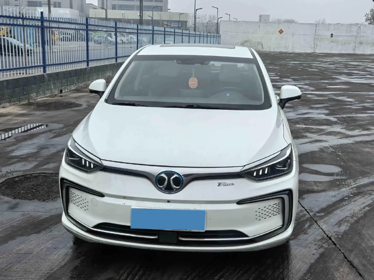 2018 BeiJing Auto EU5 BEV 53.66KWH,autocango,china used car exporter,china ev exporter,chinese used car exporter,chinese used ev exporter