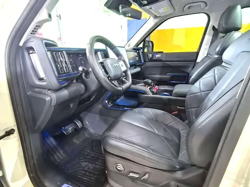 2023 FangChengBao Bao 5 1.5T 194HP L4 E-CVT PHEV 31.8KWH,autocango,china used car exporter,china ev exporter,chinese used car exporter,chinese used ev exporter