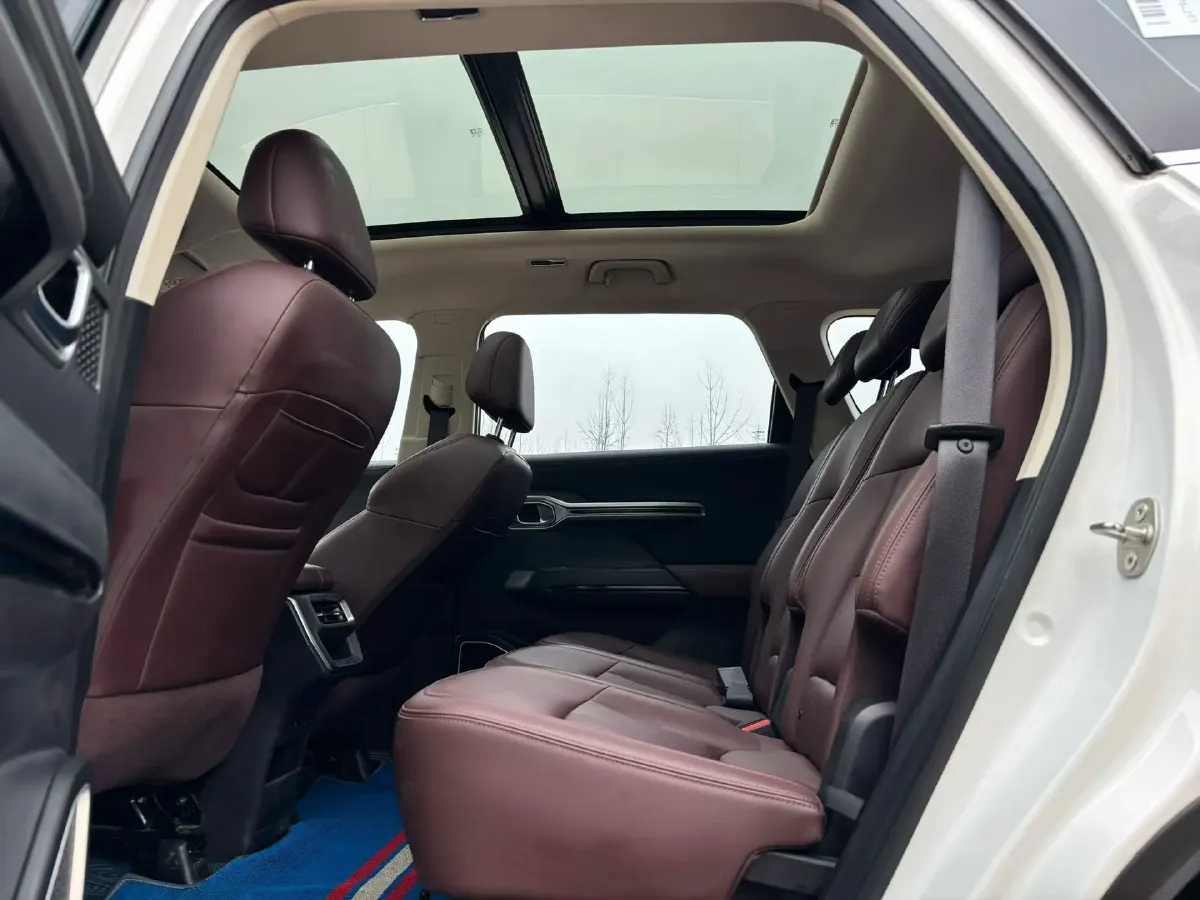 2022 Geely Okavango 1.8T 184HP L4 7DCT,autocango,china used car exporter,china ev exporter,chinese used car exporter,chinese used ev exporter