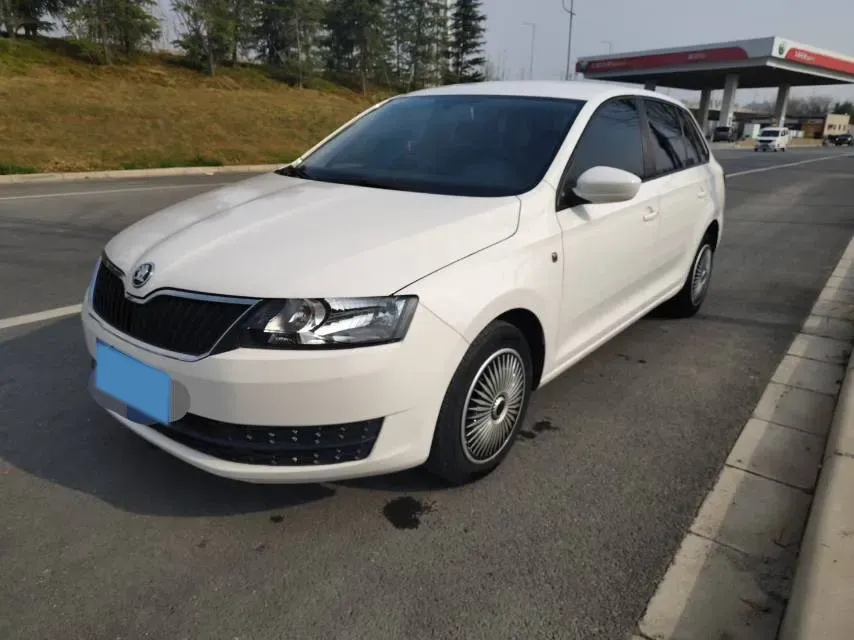 2016 Skoda Rapid Spaceback 1.4L 90HP L4 5MT,autocango,china used car exporter,china ev exporter,chinese used car exporter,chinese used ev exporter
