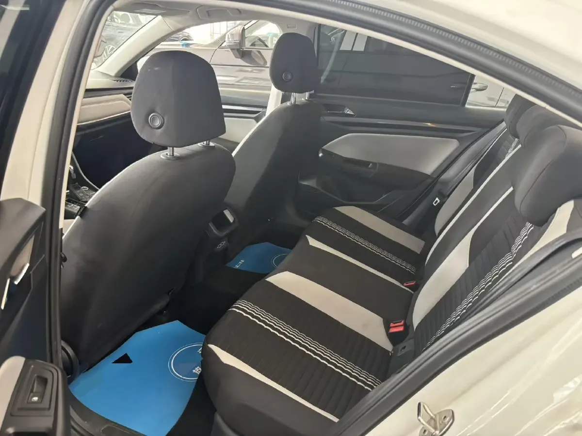 2023 Volkswagen Bora 1.2T 116HP L4 7DCT,autocango,china used car exporter,china ev exporter,chinese used car exporter,chinese used ev exporter