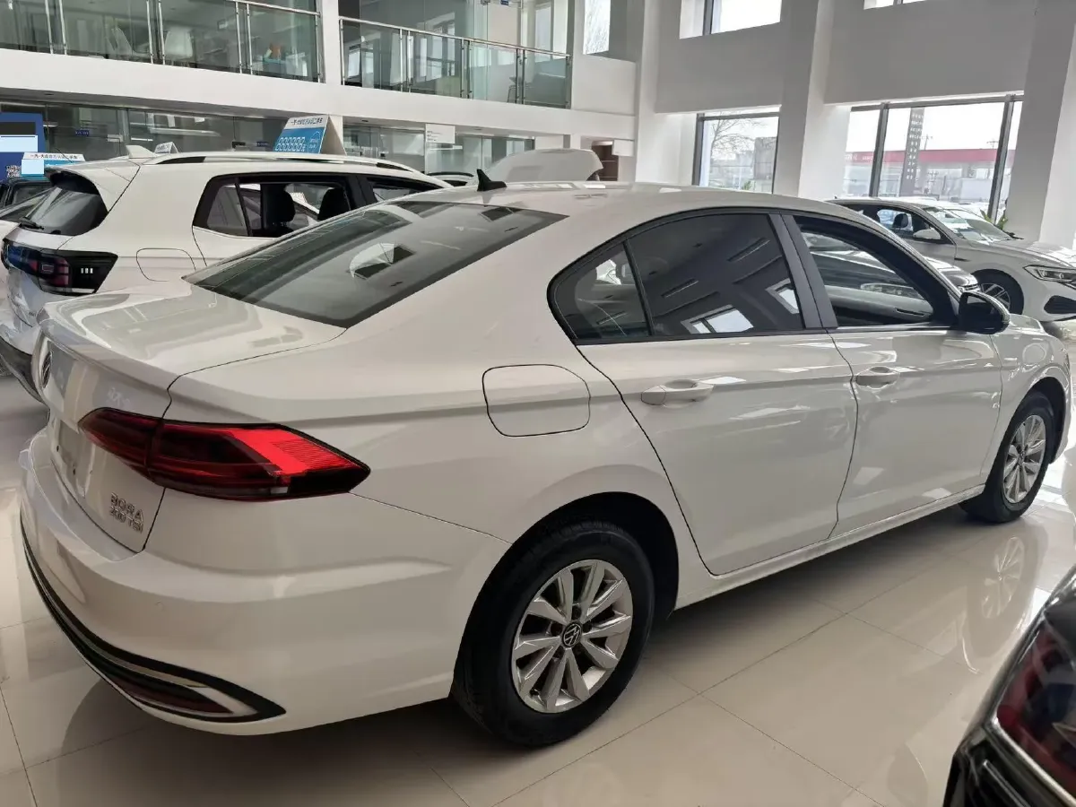 2023 Volkswagen Bora 1.2T 116HP L4 7DCT,autocango,china used car exporter,china ev exporter,chinese used car exporter,chinese used ev exporter