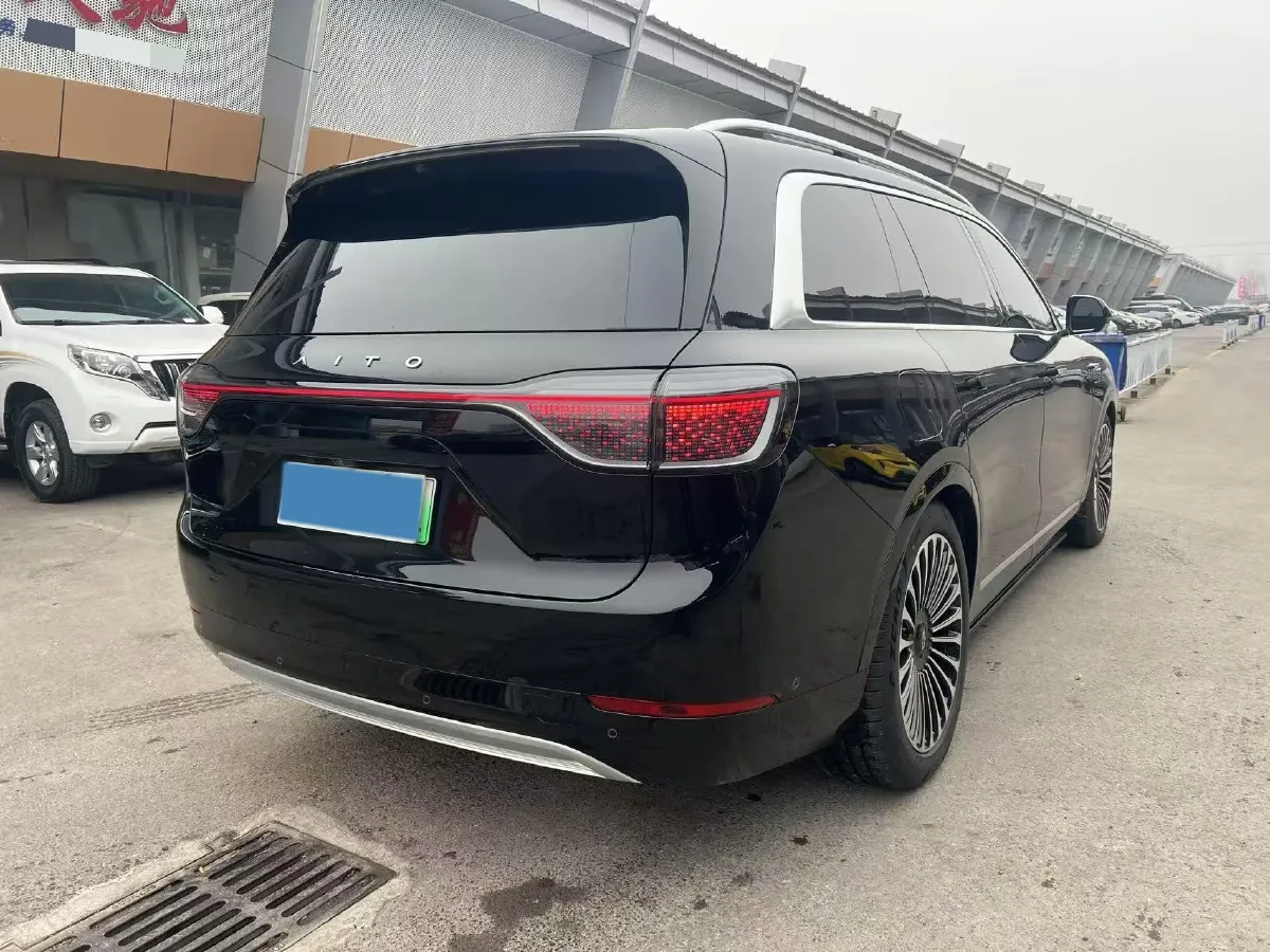 2024 AITO AITO M9 1.5T 152HP L4 REEV 52KWH,autocango,china used car exporter,china ev exporter,chinese used car exporter,chinese used ev exporter