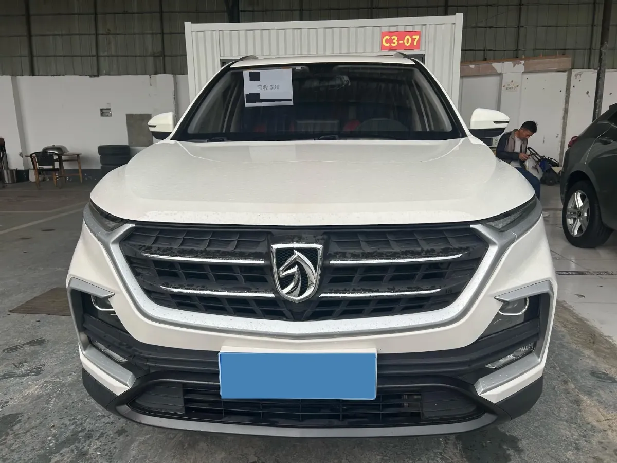 2019 BaoJun 530 1.5T 150HP L4 6MT,autocango,china used car exporter,china ev exporter,chinese used car exporter,chinese used ev exporter