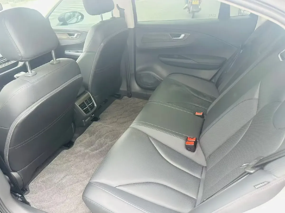 2022 HongQi E-QM5 BEV 54KWH,autocango,china used car exporter,china ev exporter,chinese used car exporter,chinese used ev exporter