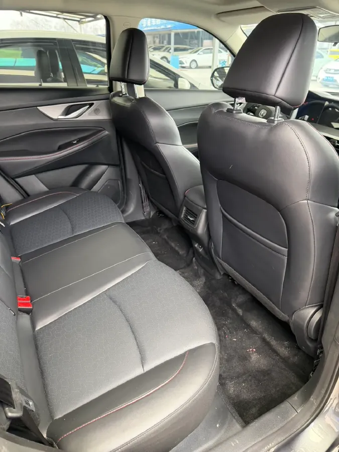 2021 ChangAn CS35 Plus 1.4T 160HP L4 7DCT,autocango,china used car exporter,china ev exporter,chinese used car exporter,chinese used ev exporter