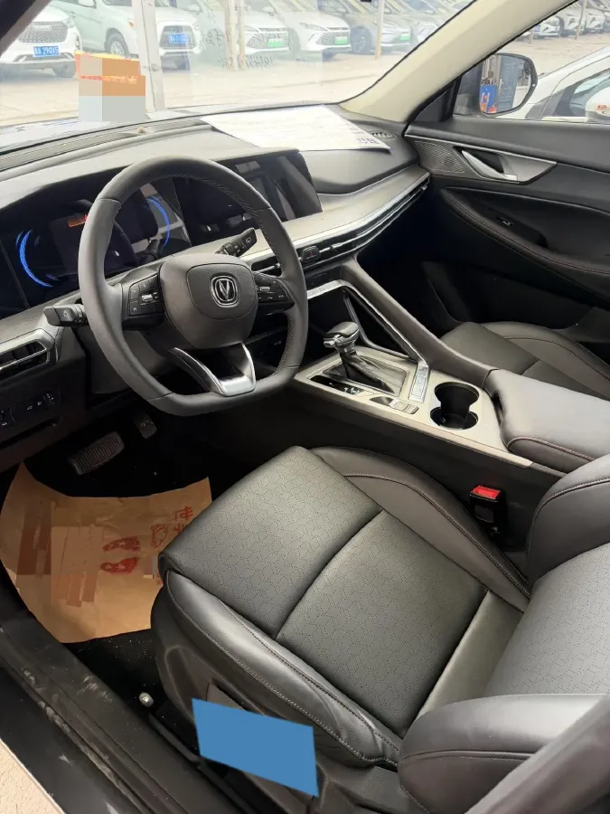 2021 ChangAn CS35 Plus 1.4T 160HP L4 7DCT,autocango,china used car exporter,china ev exporter,chinese used car exporter,chinese used ev exporter