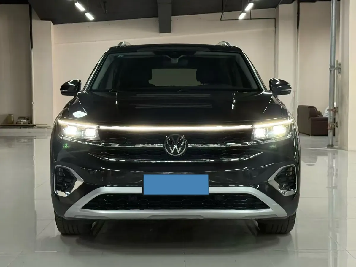 2021 Volkswagen Talagon 2.0T 220HP L4 7DCT,autocango,china used car exporter,china ev exporter,chinese used car exporter,chinese used ev exporter