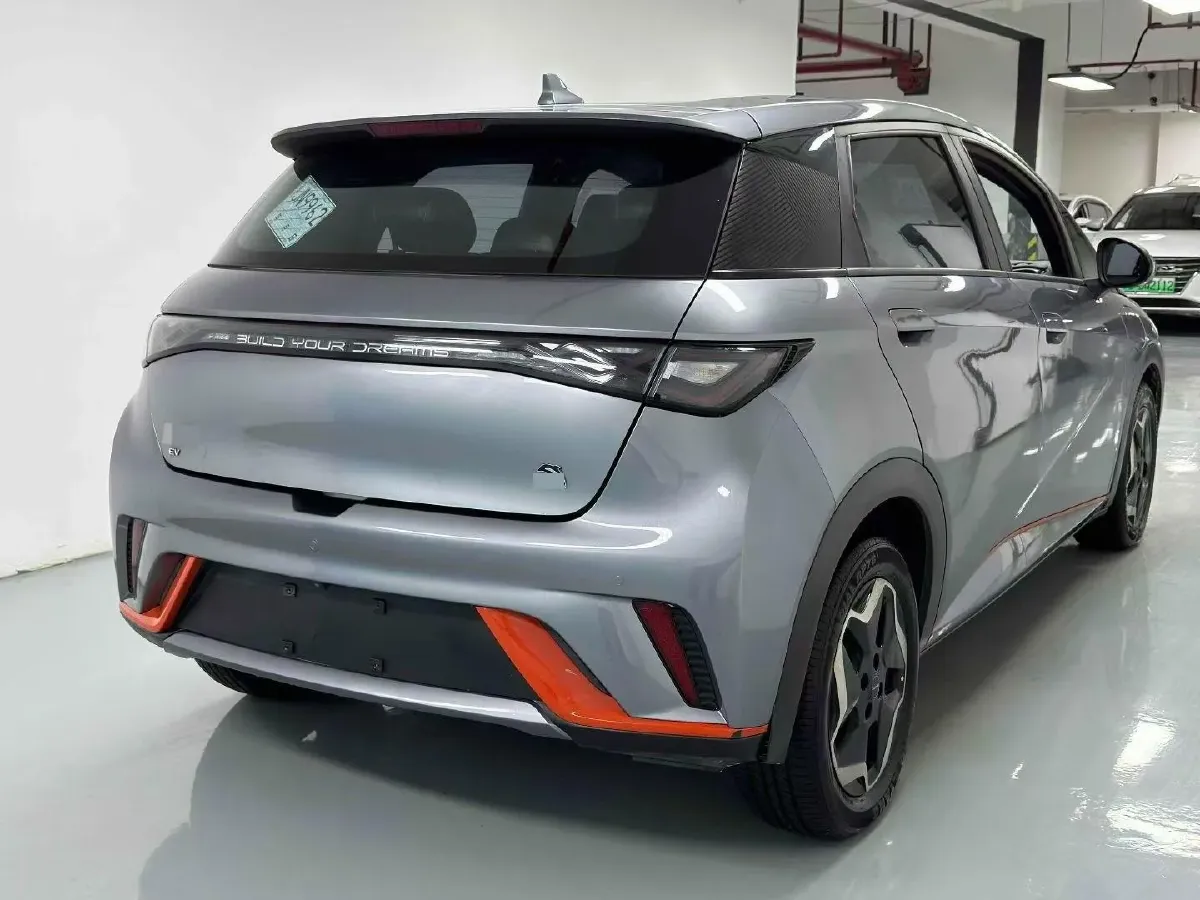 2021 Ford Escort 1.5L 122HP L3 6AT,autocango,china used car exporter,china ev exporter,chinese used car exporter,chinese used ev exporter