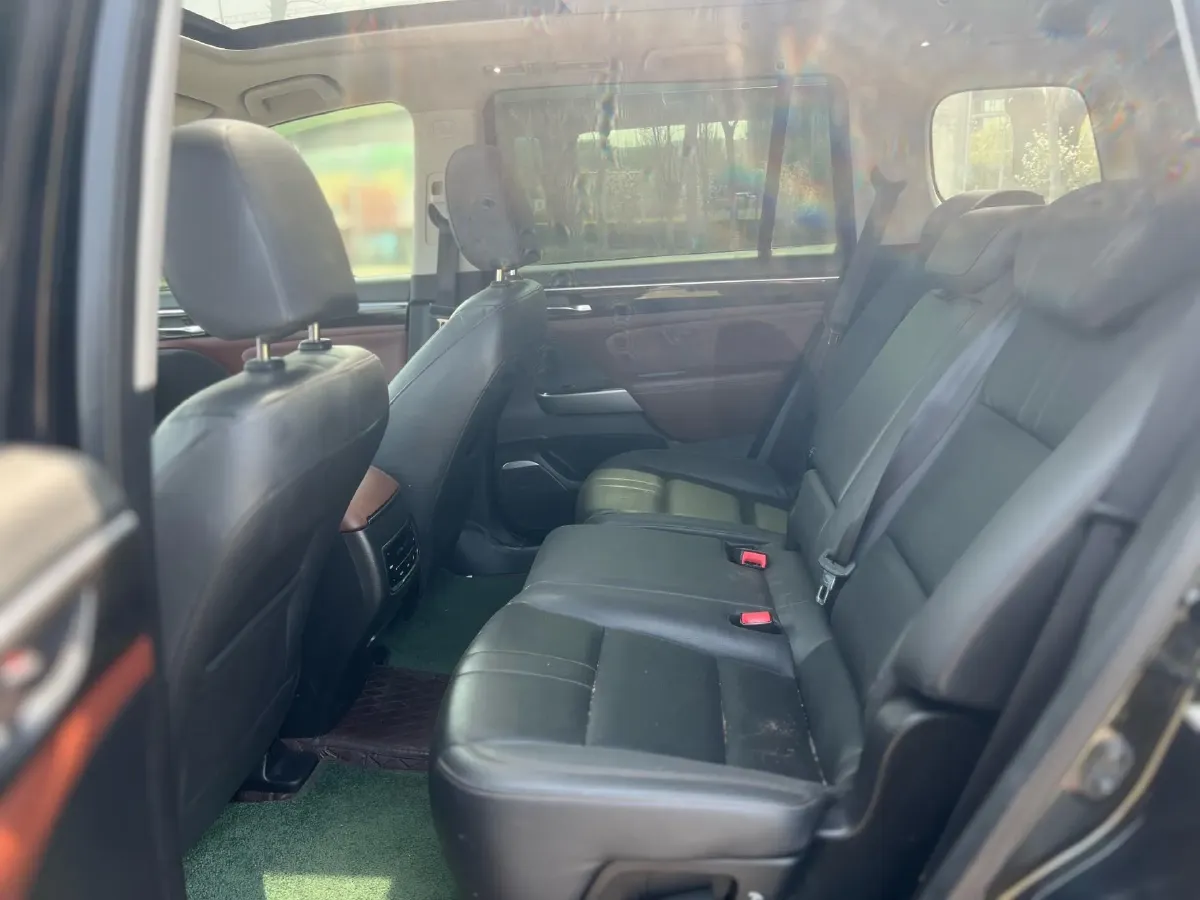 2017 GAC Trumpchi GS8 2.0T 201HP L4 6AT,autocango,china used car exporter,china ev exporter,chinese used car exporter,chinese used ev exporter