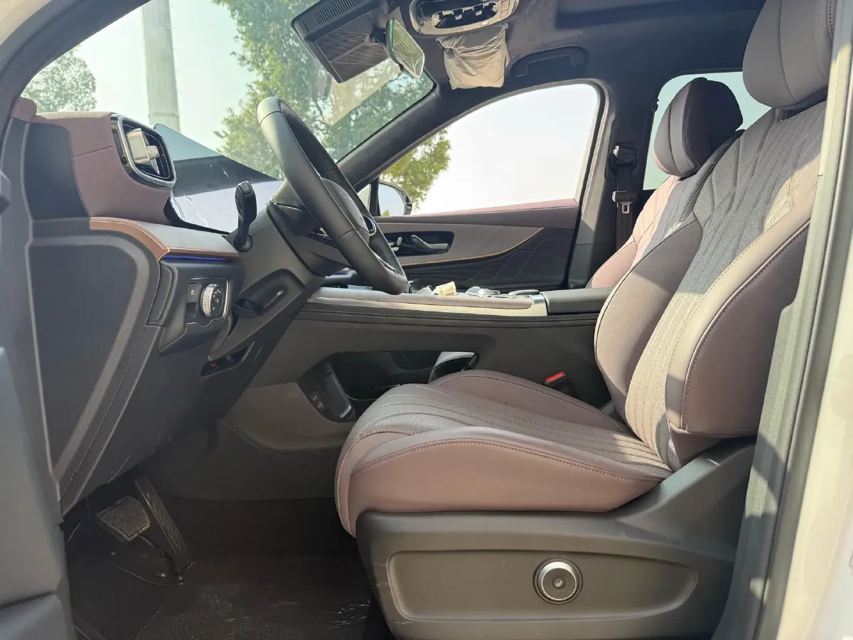 2025 Chery Tiggo 9 2.0T 261HP L4 8AT,autocango,china used car exporter,china ev exporter,chinese used car exporter,chinese used ev exporter