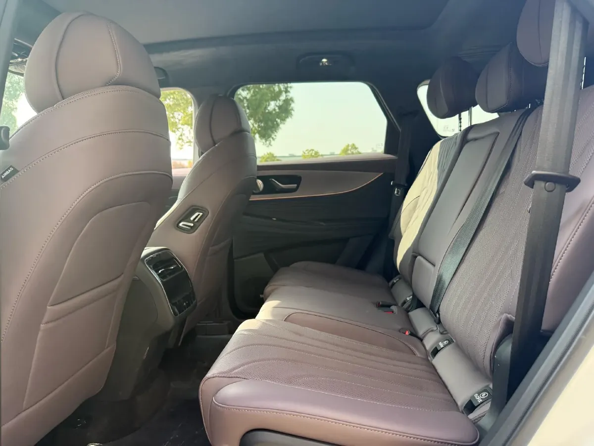 2025 Chery Tiggo 9 2.0T 261HP L4 8AT,autocango,china used car exporter,china ev exporter,chinese used car exporter,chinese used ev exporter