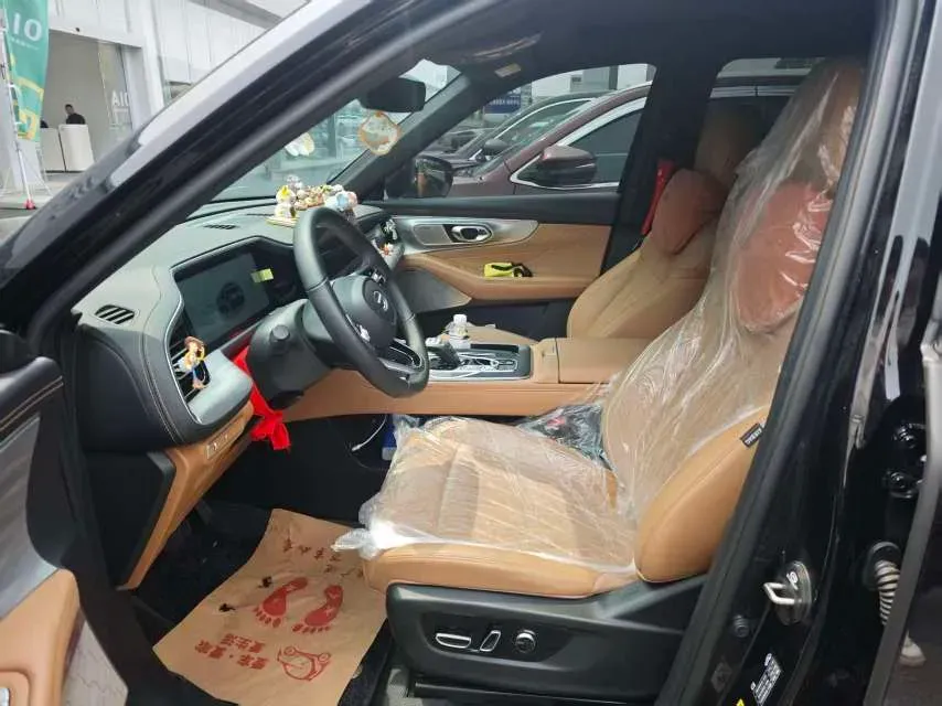 2025 GAC Trumpchi GS8 2.0T 252HP L4 8AT,autocango,china used car exporter,china ev exporter,chinese used car exporter,chinese used ev exporter