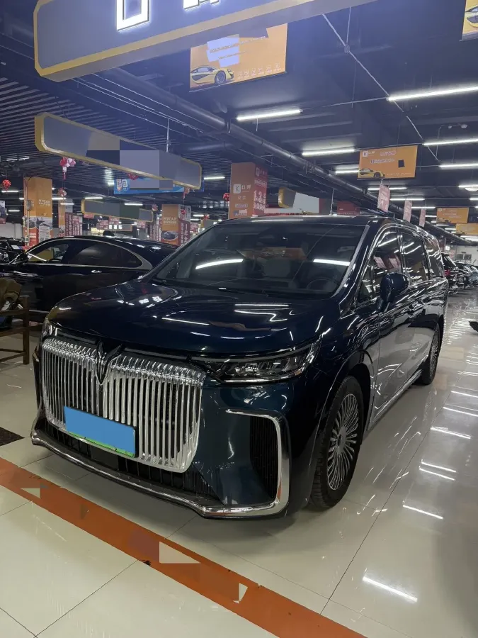 2025 Voyah Dream 1.5T 150HP L4 PHEV 41.7KWH,autocango,china used car exporter,china ev exporter,chinese used car exporter,chinese used ev exporter
