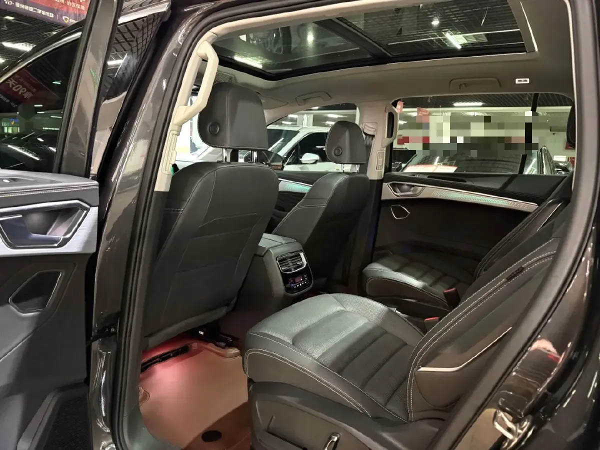 2024 Volkswagen Talagon 2.0T 220HP L4 7DCT,autocango,china used car exporter,china ev exporter,chinese used car exporter,chinese used ev exporter