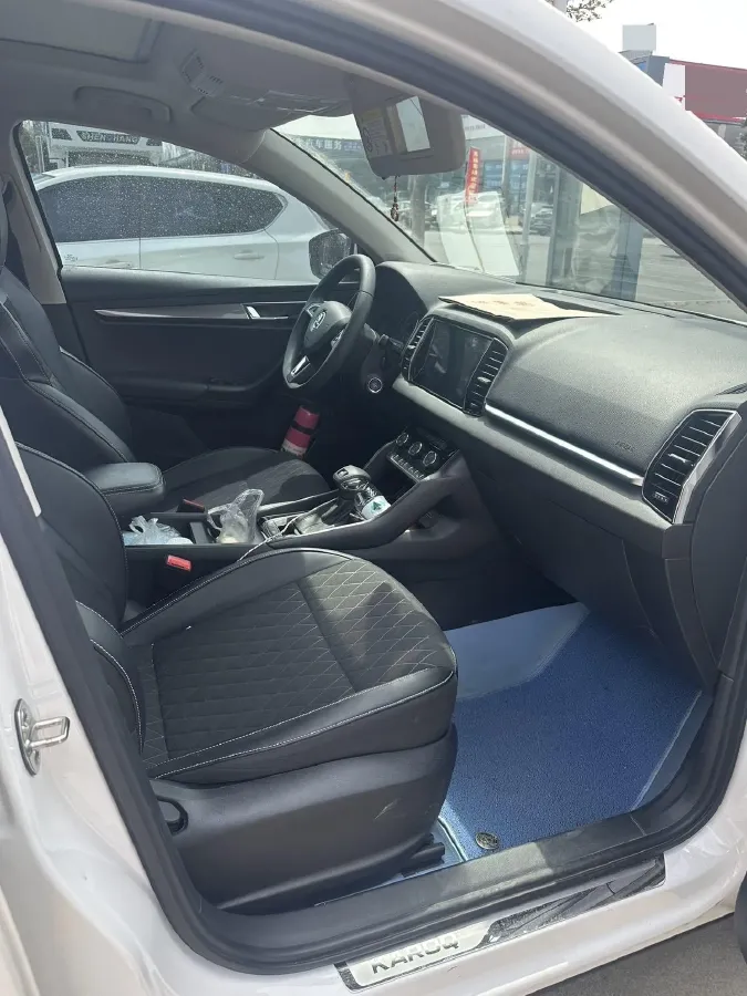 2021 Skoda Karoq 1.4T 150HP L4 7DCT,autocango,china used car exporter,china ev exporter,chinese used car exporter,chinese used ev exporter