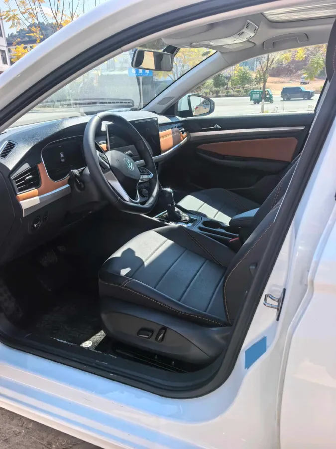 2023 Volkswagen Bora 1.2T 116HP L4 7DCT,autocango,china used car exporter,china ev exporter,chinese used car exporter,chinese used ev exporter