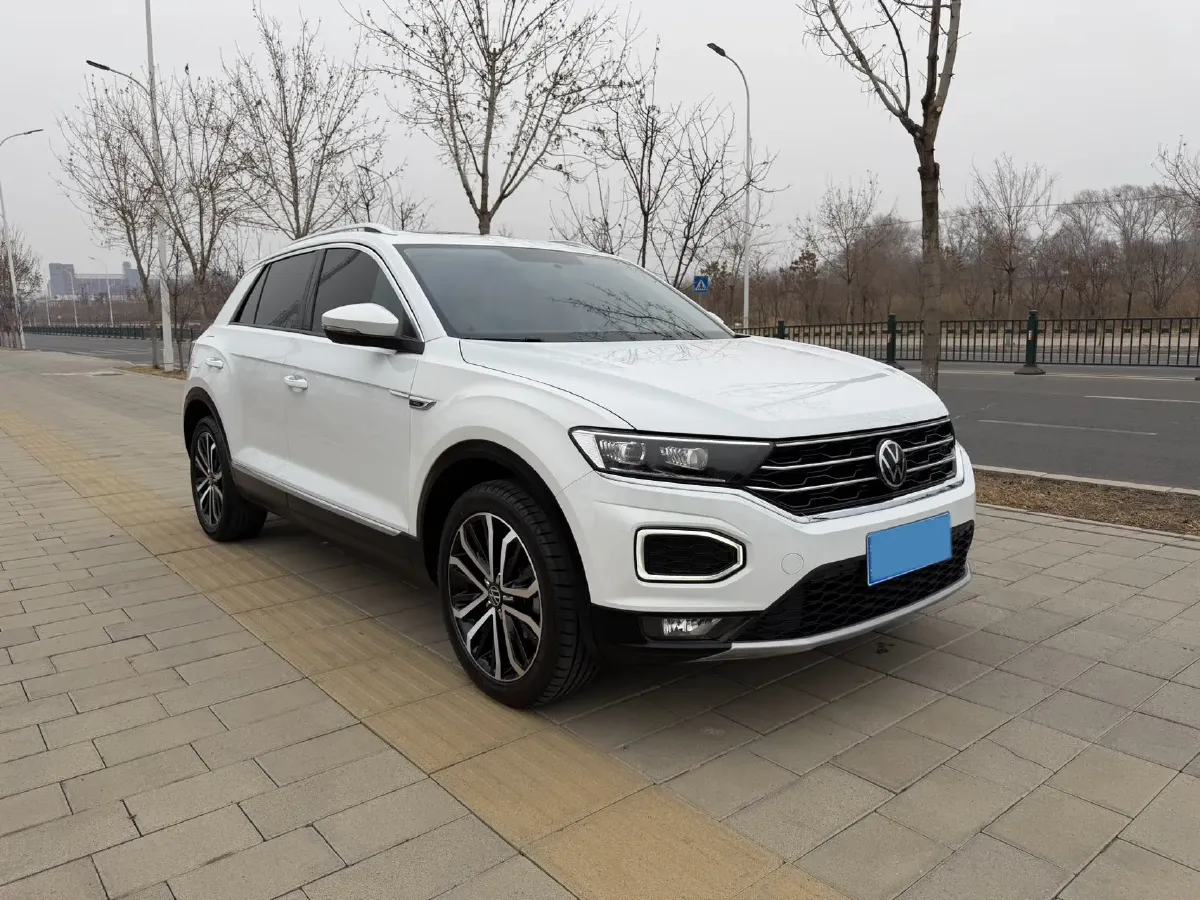 2022 Volkswagen T-Roc 1.4T 150HP L4 7DCT,autocango,china used car exporter,china ev exporter,chinese used car exporter,chinese used ev exporter