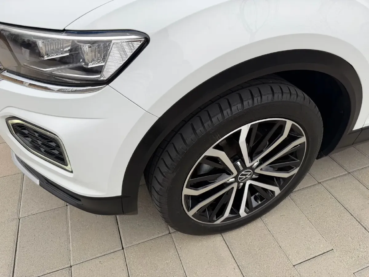 2022 Volkswagen T-Roc 1.4T 150HP L4 7DCT,autocango,china used car exporter,china ev exporter,chinese used car exporter,chinese used ev exporter