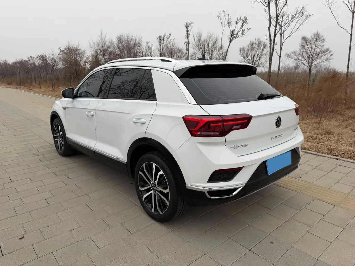 2022 Volkswagen T-Roc 1.4T 150HP L4 7DCT,autocango,china used car exporter,china ev exporter,chinese used car exporter,chinese used ev exporter