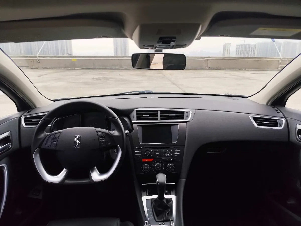 2016 DS 5LS 1.6T 167HP L4 6AT,autocango,china used car exporter,china ev exporter,chinese used car exporter,chinese used ev exporter