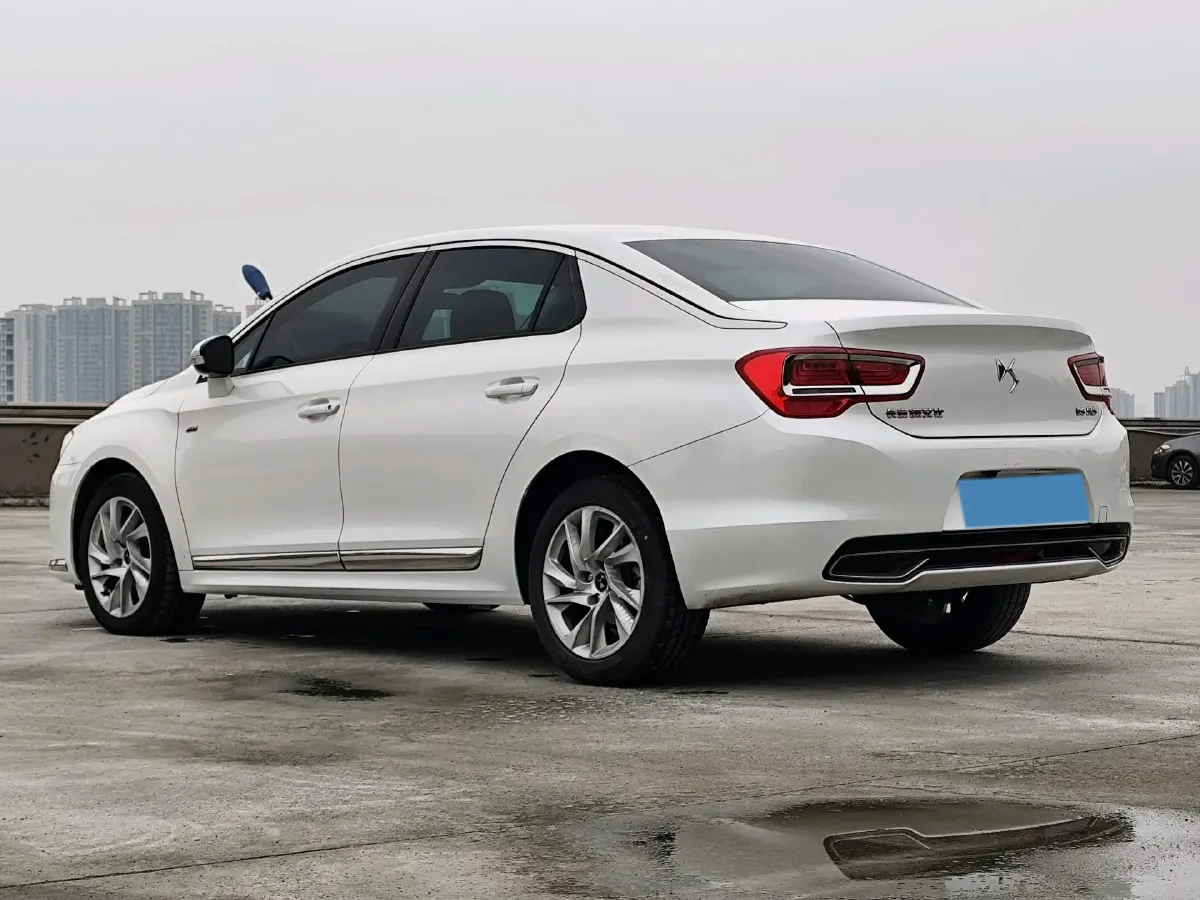 2016 DS 5LS 1.6T 167HP L4 6AT,autocango,china used car exporter,china ev exporter,chinese used car exporter,chinese used ev exporter