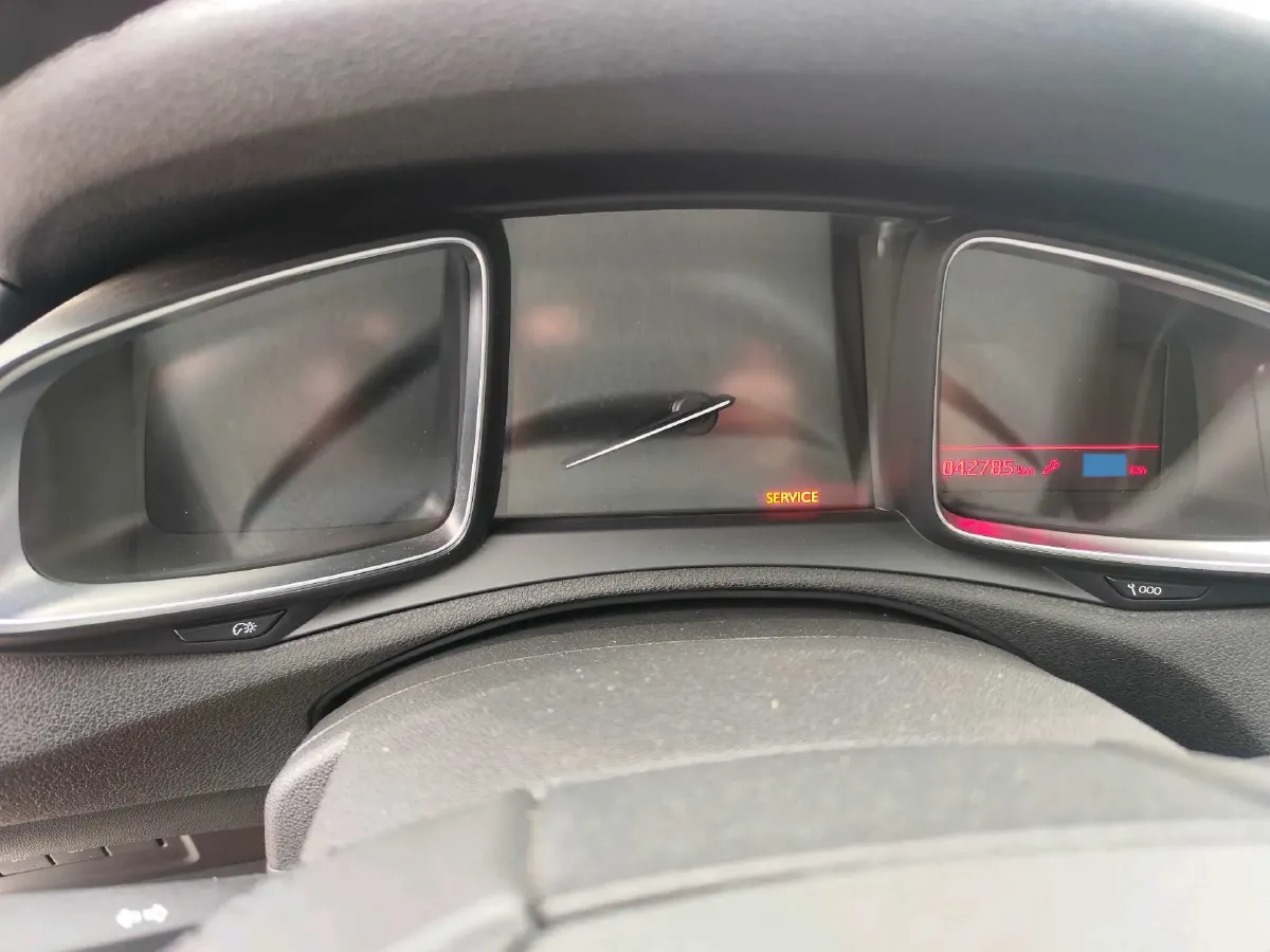 2016 DS 5LS 1.6T 167HP L4 6AT,autocango,china used car exporter,china ev exporter,chinese used car exporter,chinese used ev exporter