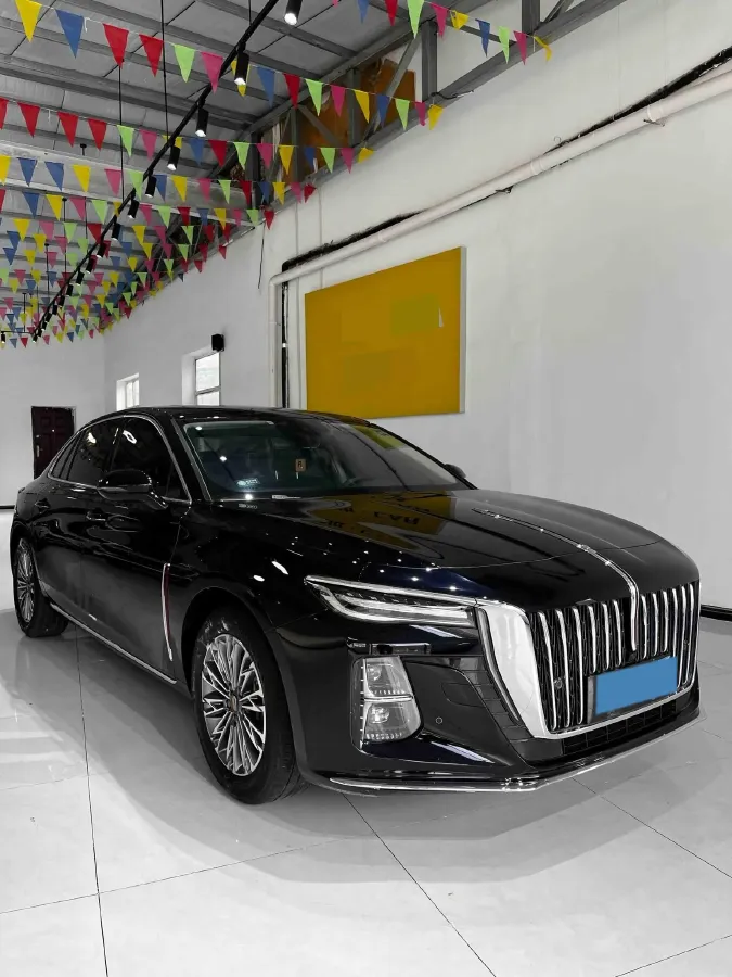 2023 HongQi H5 2.0T 224HP L4 8AT,autocango,china used car exporter,china ev exporter,chinese used car exporter,chinese used ev exporter