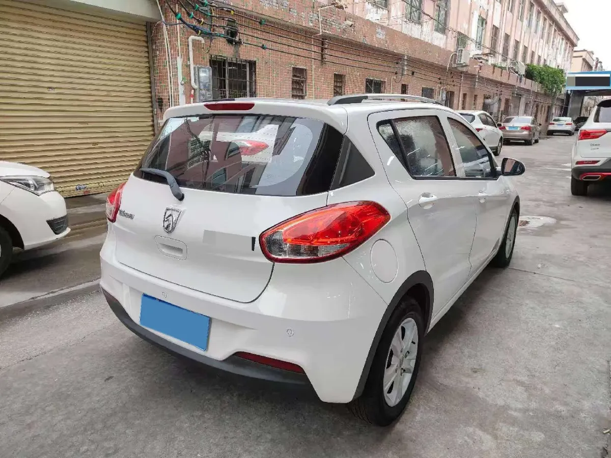2017 BaoJun 310 1.5L 112HP L4 6MT,autocango,china used car exporter,china ev exporter,chinese used car exporter,chinese used ev exporter