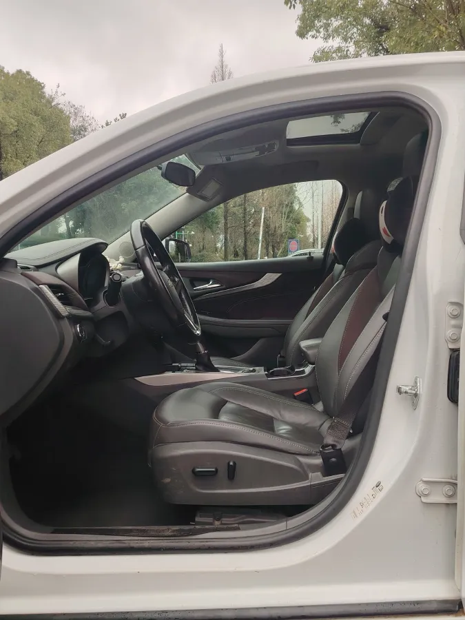 2018 Chevrolet Malibu 1.5T 170HP L4 6AT,autocango,china used car exporter,china ev exporter,chinese used car exporter,chinese used ev exporter