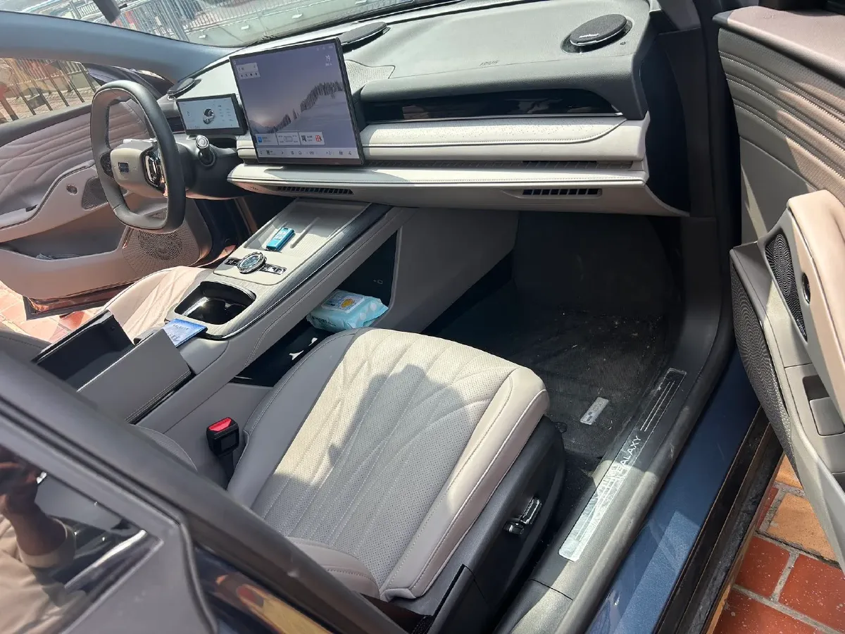 2025 Geely Galaxy Starshine 8 1.5L 112HP L4 1DHT PHEV,autocango,china used car exporter,china ev exporter,chinese used car exporter,chinese used ev exporter