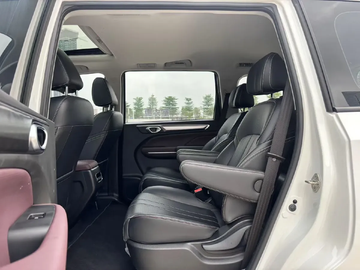 2023 GAC Trumpchi M6 1.5T 177HP L4 7DCT,autocango,china used car exporter,china ev exporter,chinese used car exporter,chinese used ev exporter