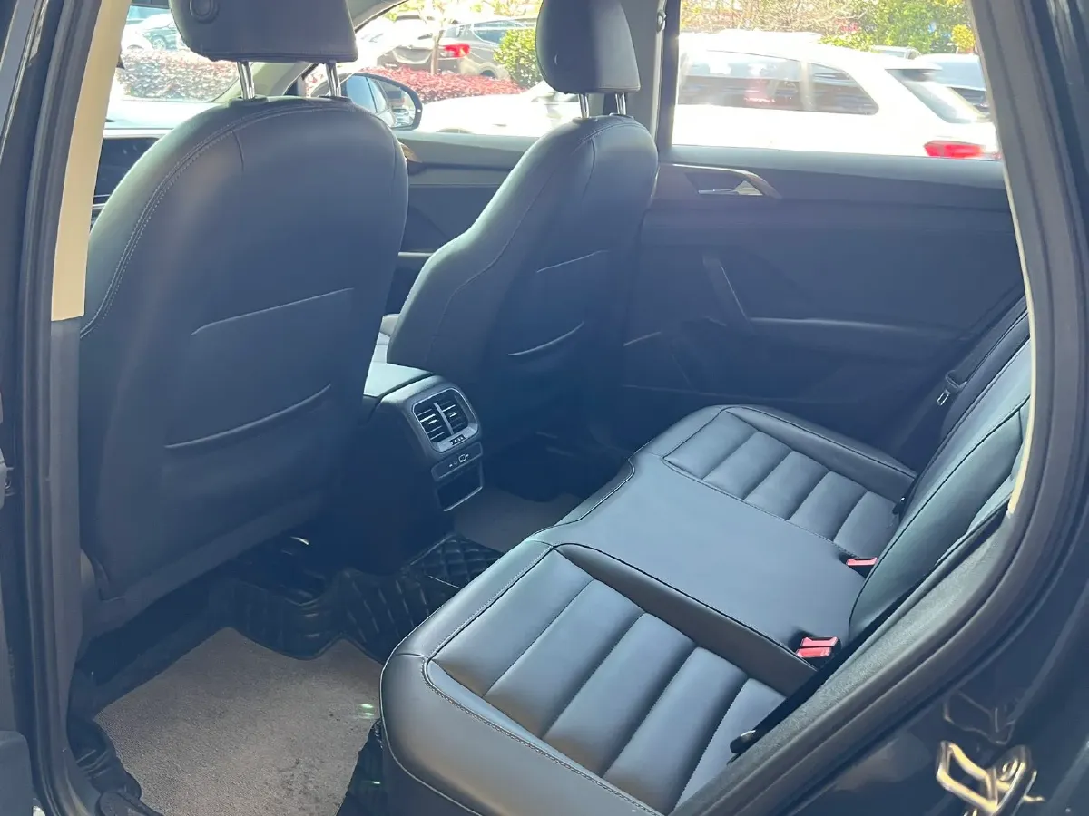 2021 Volkswagen Tharu 1.4T 150HP L4 7DCT,autocango,china used car exporter,china ev exporter,chinese used car exporter,chinese used ev exporter