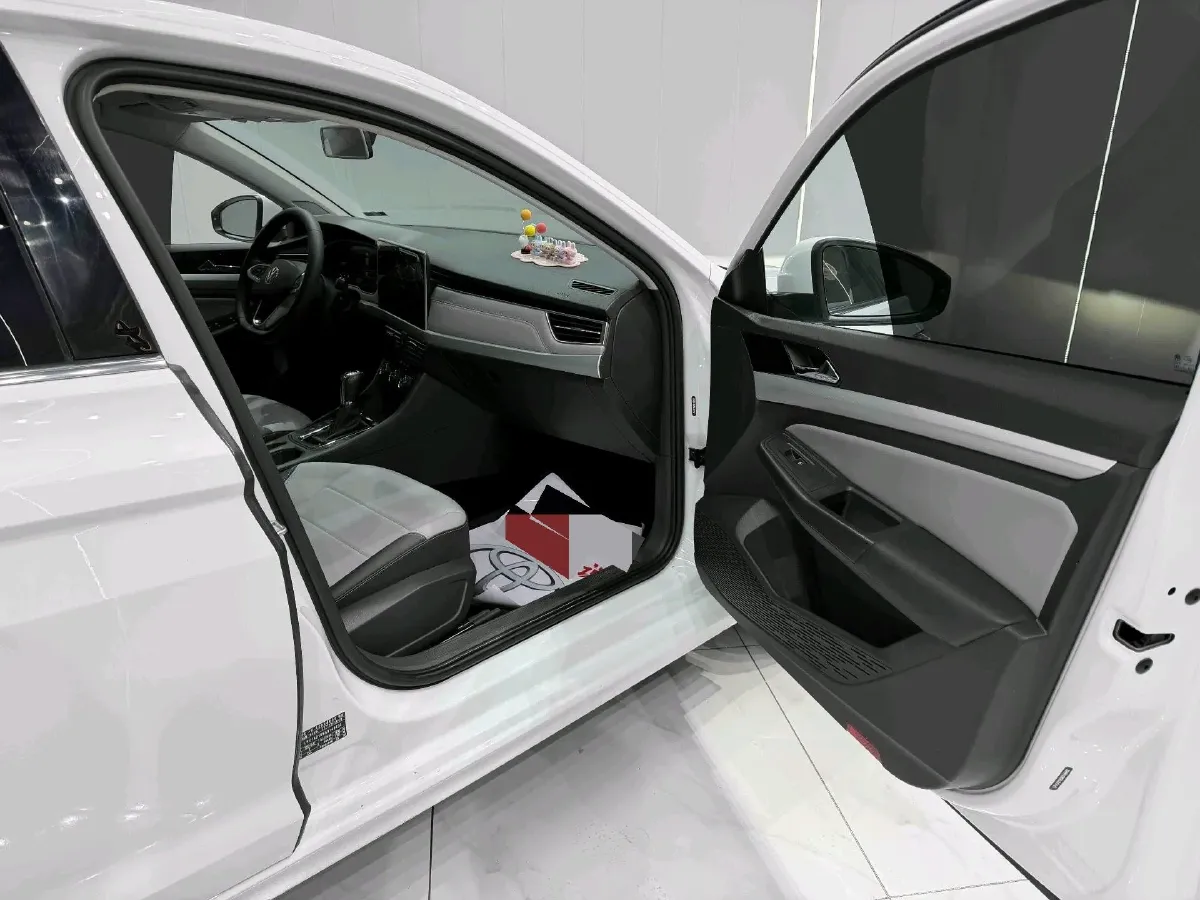 2023 Volkswagen Bora 1.2T 116HP L4 7DCT,autocango,china used car exporter,china ev exporter,chinese used car exporter,chinese used ev exporter