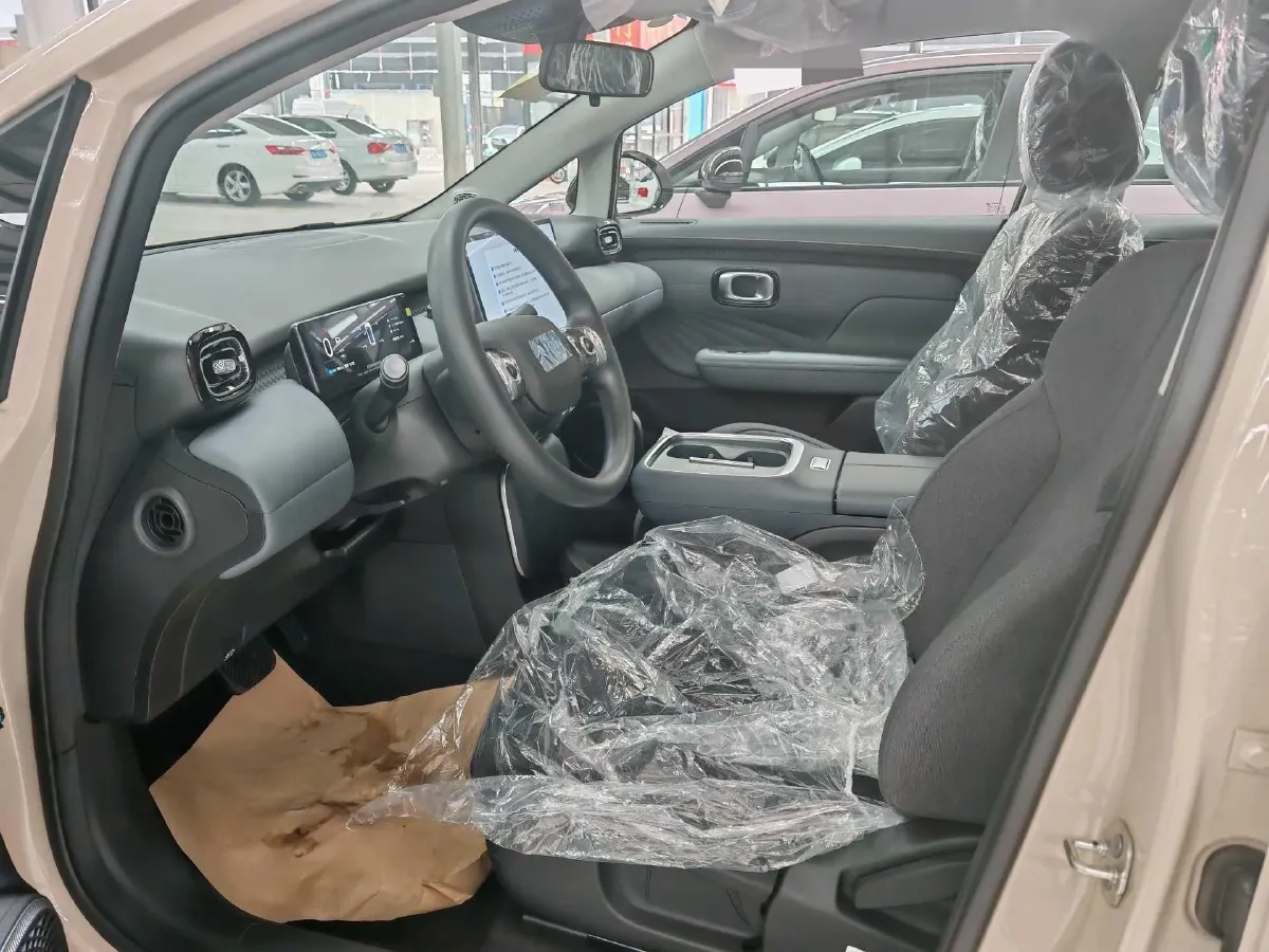 2025 Aion AION UT BEV,autocango,china used car exporter,china ev exporter,chinese used car exporter,chinese used ev exporter