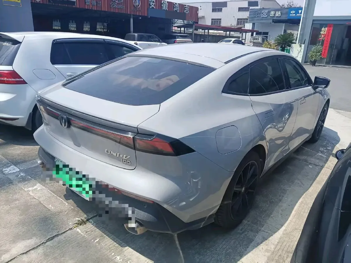 2023 ChangAn UNI-V iDD 1.5T 170HP L4 6TCT PHEV 18.4KWH,autocango,china used car exporter,china ev exporter,chinese used car exporter,chinese used ev exporter