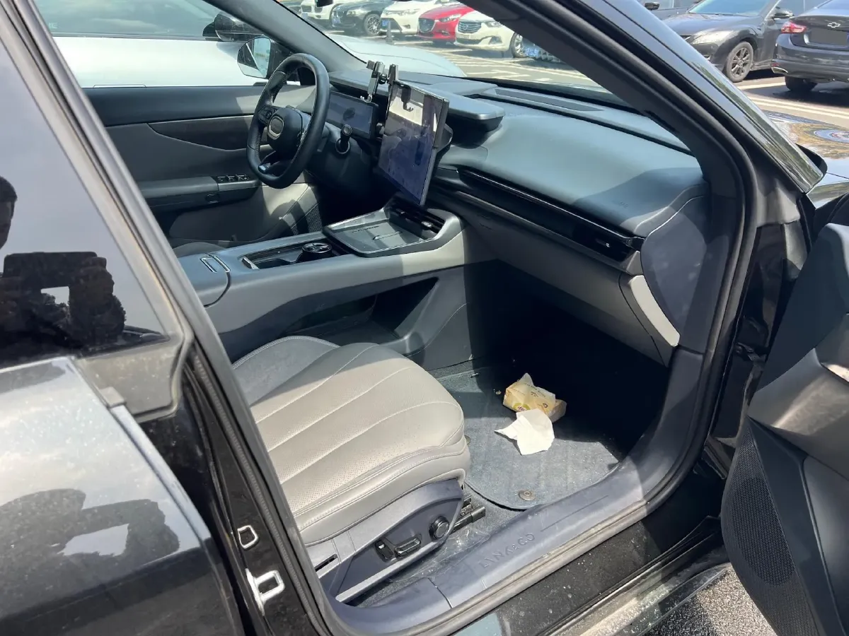 2024 LYNK&CO 07 EM-P 1.5T 163HP L4 3DHT PHEV 18.99KWH,autocango,china used car exporter,china ev exporter,chinese used car exporter,chinese used ev exporter