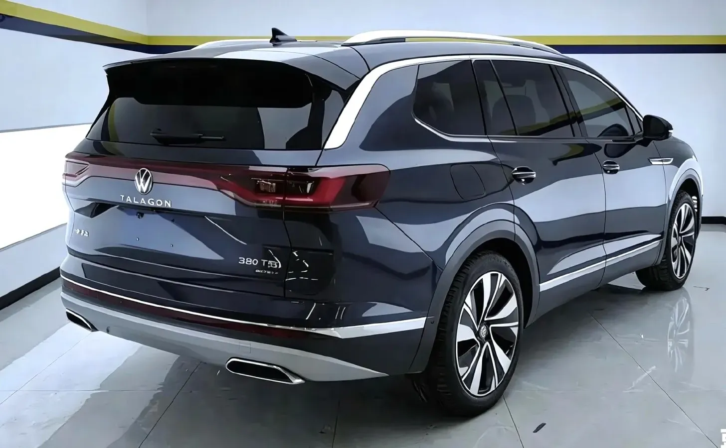 2021 Volkswagen Talagon 2.0T 220HP L4 7DCT,autocango,china used car exporter,china ev exporter,chinese used car exporter,chinese used ev exporter