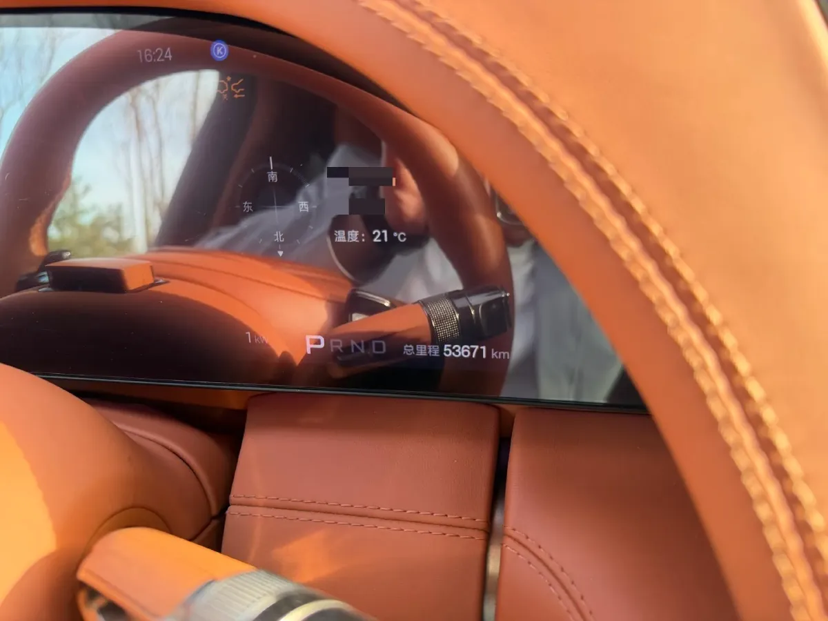 2023 YangWang U8 2.0T 272HP L4 REEV 49.05KWH,autocango,china used car exporter,china ev exporter,chinese used car exporter,chinese used ev exporter