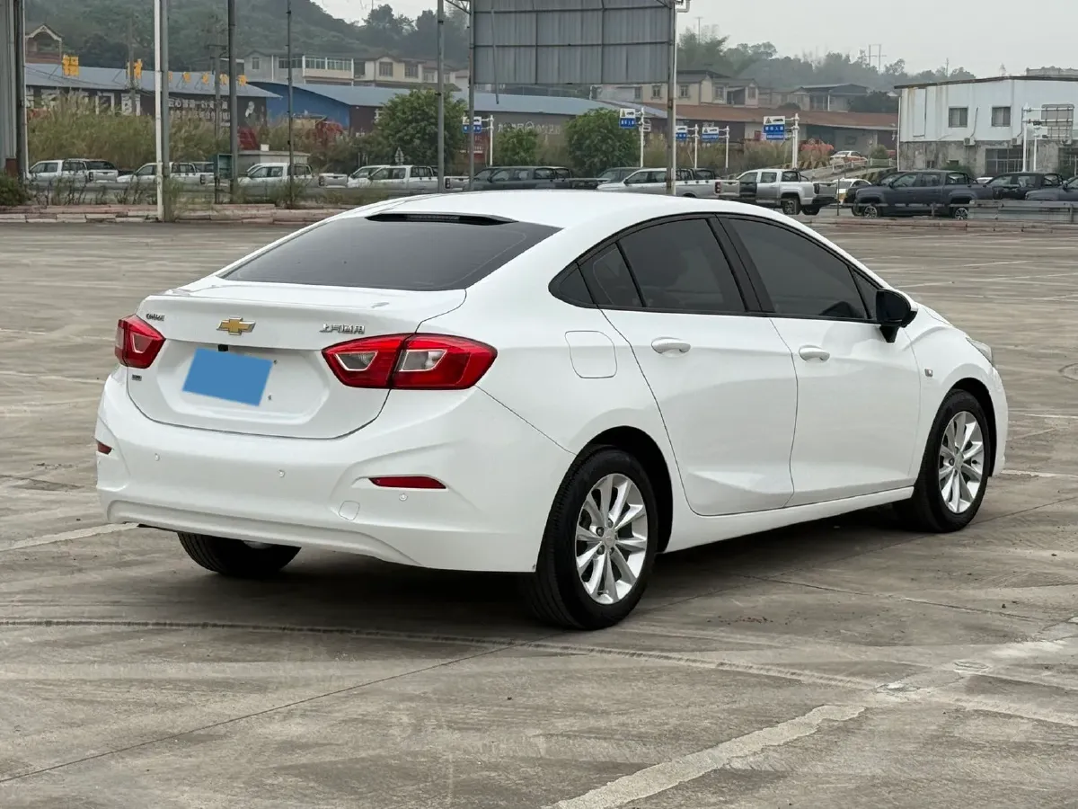 2018 Chevrolet Cruze 1.5L 114HP L4 6AT,autocango,china used car exporter,china ev exporter,chinese used car exporter,chinese used ev exporter