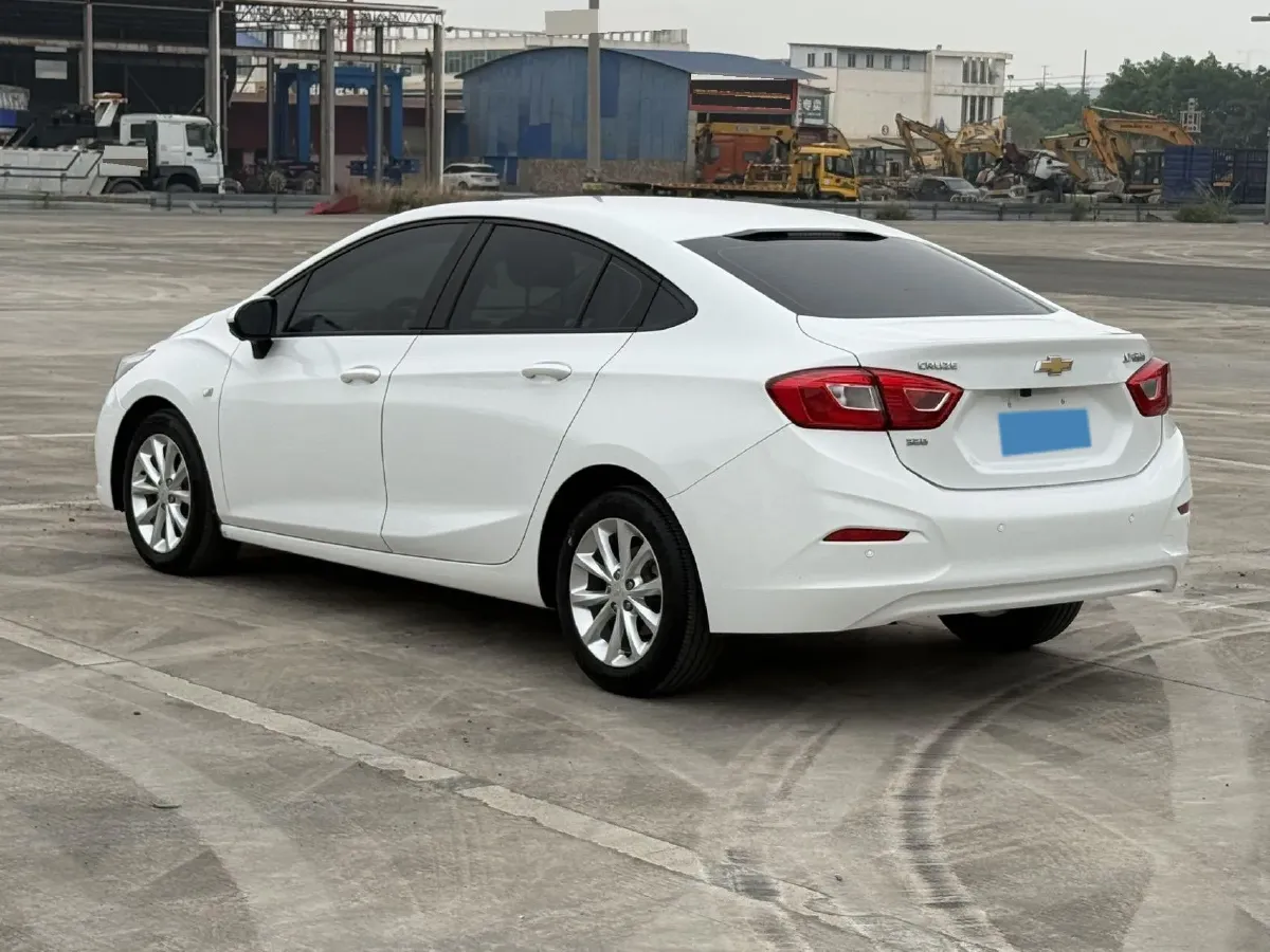 2018 Chevrolet Cruze 1.5L 114HP L4 6AT,autocango,china used car exporter,china ev exporter,chinese used car exporter,chinese used ev exporter