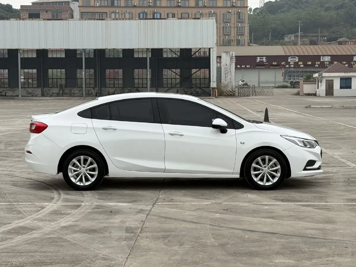 2018 Chevrolet Cruze 1.5L 114HP L4 6AT,autocango,china used car exporter,china ev exporter,chinese used car exporter,chinese used ev exporter