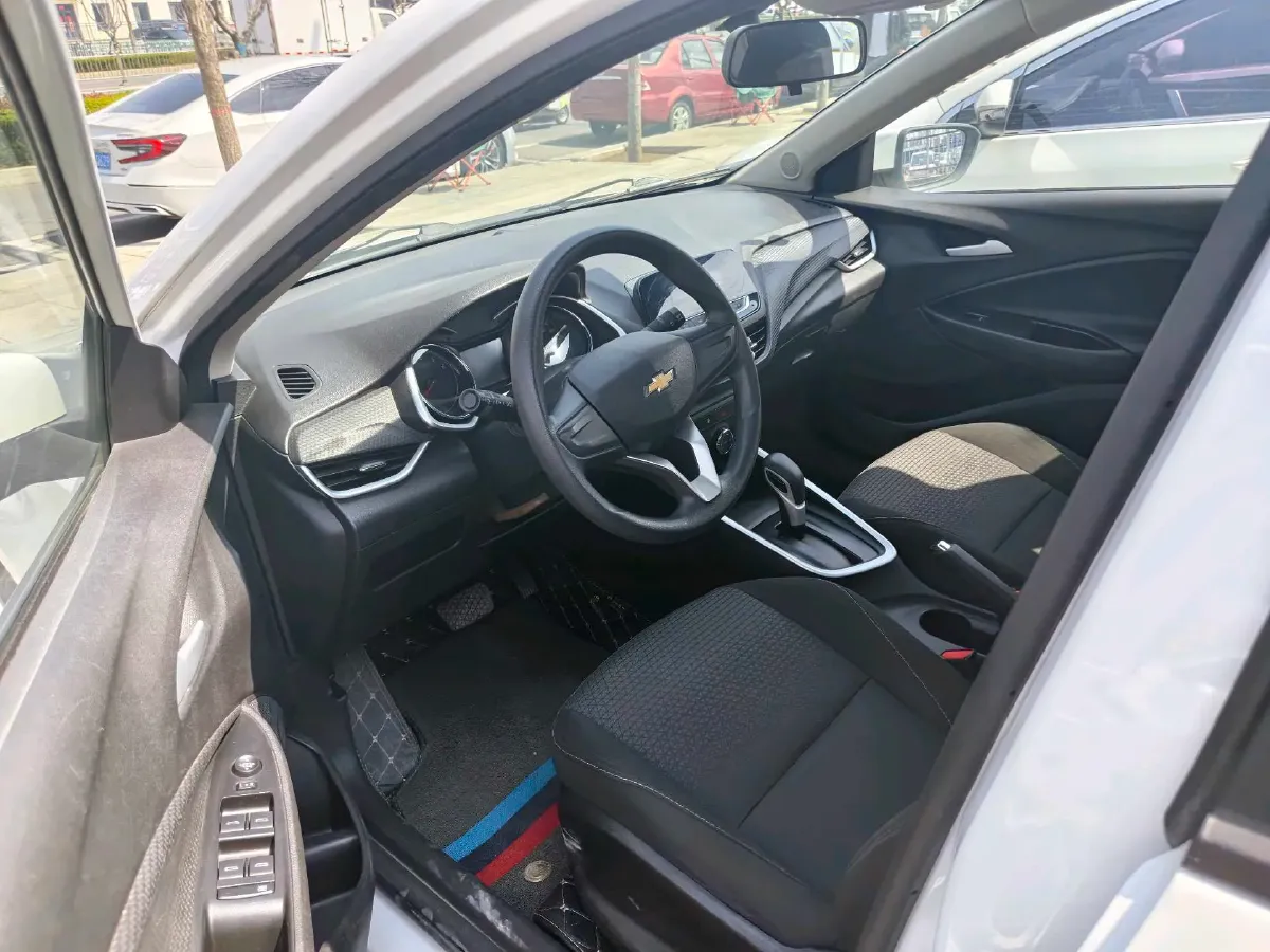 2020 Chevrolet Cavalier 1.0T 125HP L3 6AT,autocango,china used car exporter,china ev exporter,chinese used car exporter,chinese used ev exporter