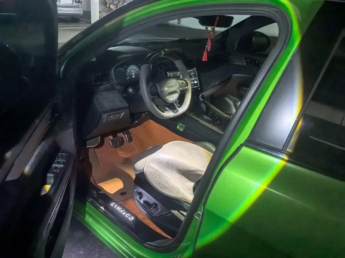 2022 LYNK&CO 05 2.0T 265HP L4 8AT,autocango,china used car exporter,china ev exporter,chinese used car exporter,chinese used ev exporter