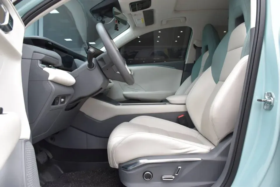 2023 LYNK&CO 06 EM-P 1.5L 120HP L4 3DHT PHEV 19.09KWH,autocango,china used car exporter,china ev exporter,chinese used car exporter,chinese used ev exporter