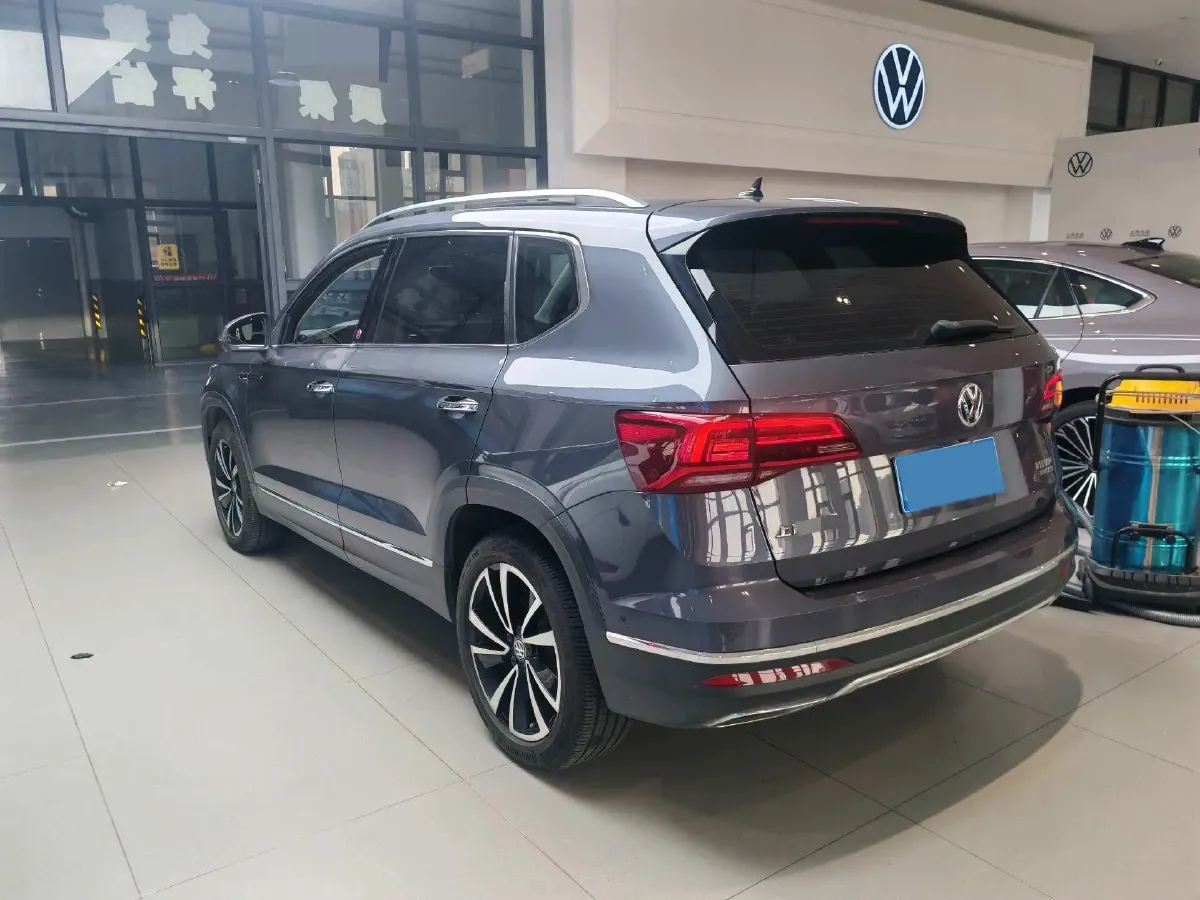 2019 Jeep Compass 1.3T 173HP L4 9AT,autocango,china used car exporter,china ev exporter,chinese used car exporter,chinese used ev exporter
