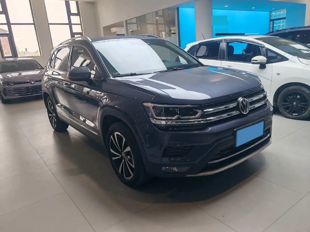 2019 Jeep Compass 1.3T 173HP L4 9AT,autocango,china used car exporter,china ev exporter,chinese used car exporter,chinese used ev exporter