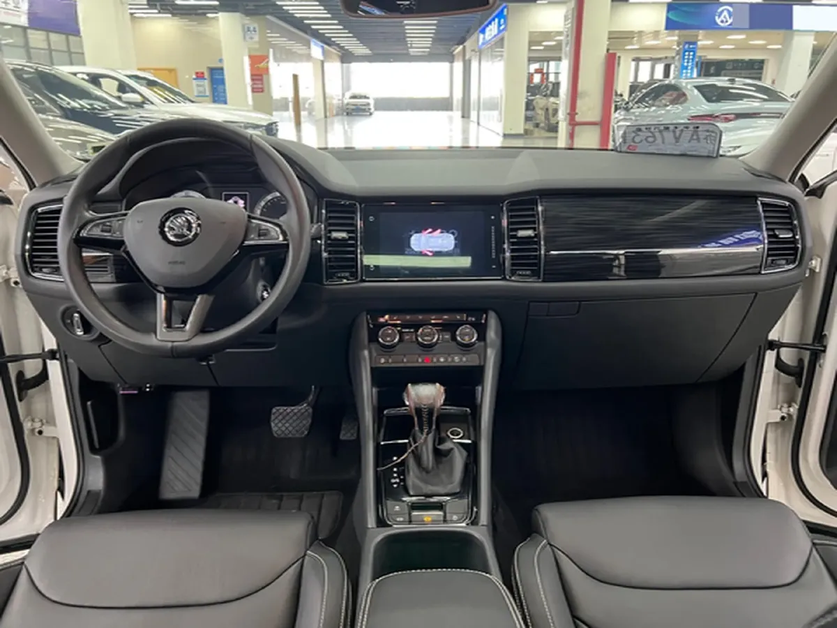 2017 Skoda Kodiak 1.8T 180HP L4 7DCT,autocango,china used car exporter,china ev exporter,chinese used car exporter,chinese used ev exporter