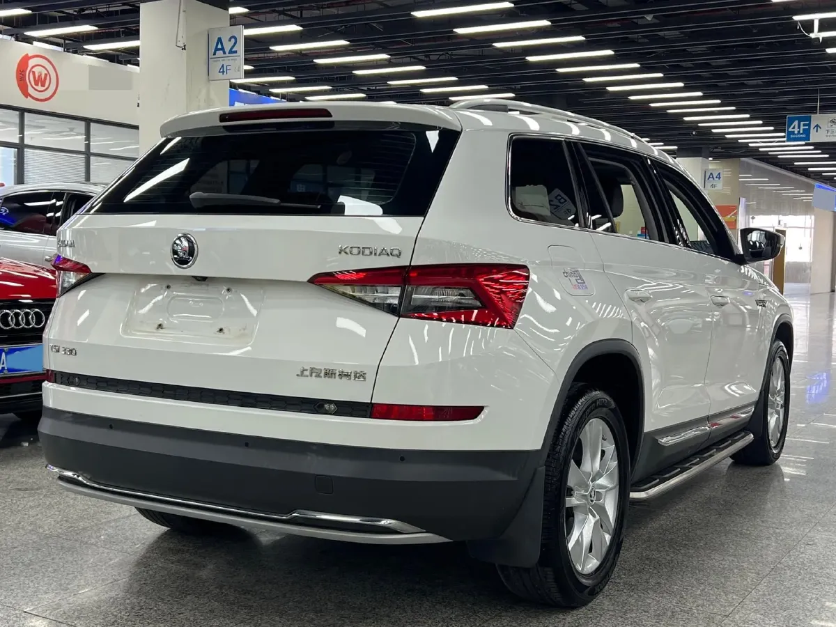 2017 Skoda Kodiak 1.8T 180HP L4 7DCT,autocango,china used car exporter,china ev exporter,chinese used car exporter,chinese used ev exporter